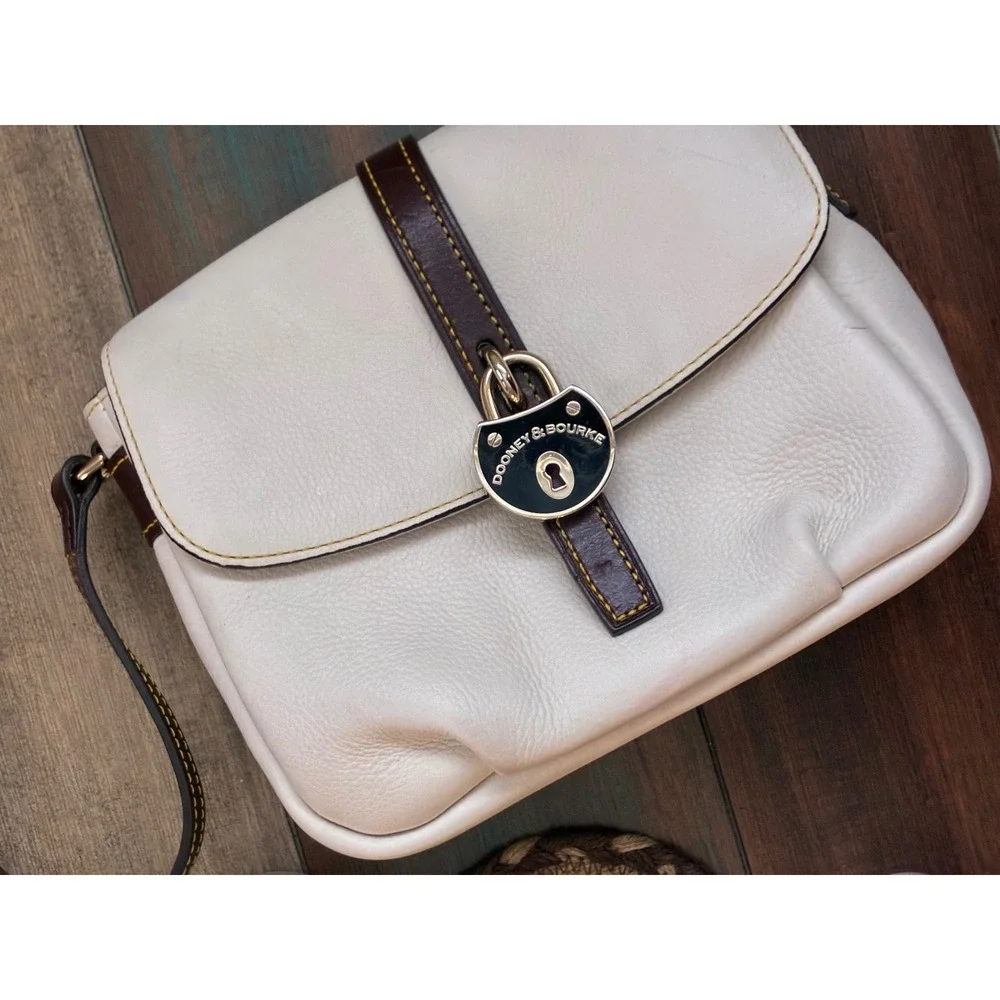 Dooney Bourke Cream Pebble Leather Lock Crossbody Bag - Picture 4 of 16